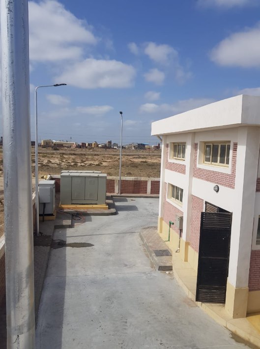 الموقع العام للمحطة ومحوّل التغذية الكهربائية