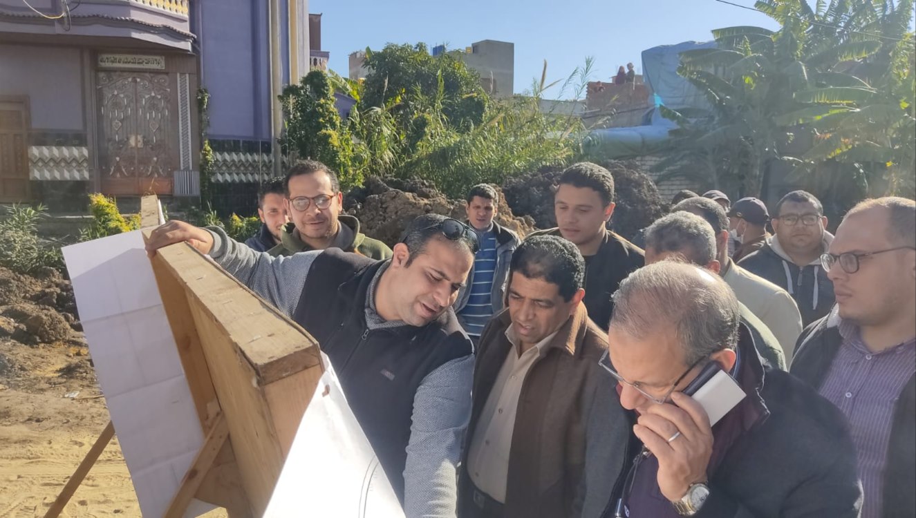 متابعة ميدانية على الرسومات التنفيذية بموقع المشروع